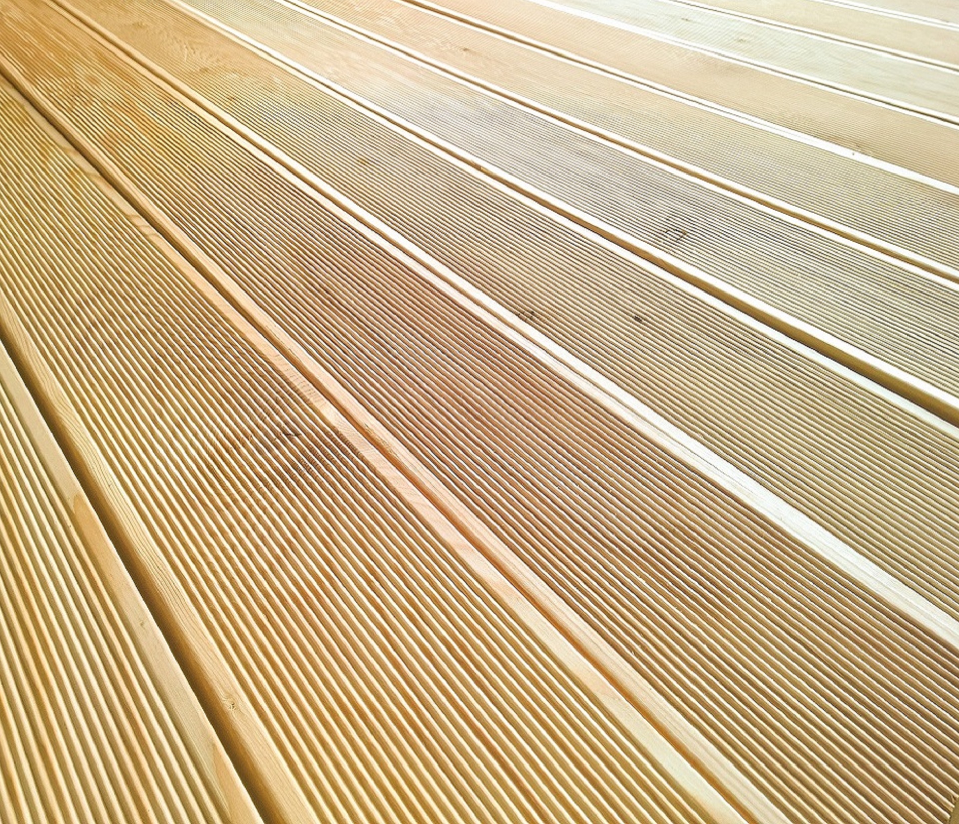 Террасная доска - Лиственница, купить в Москва, СПБ и Курске по лучшим ценам.